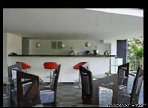 Ayenda 1236 Platinum Plaza Hotel Medellin Exterior photo