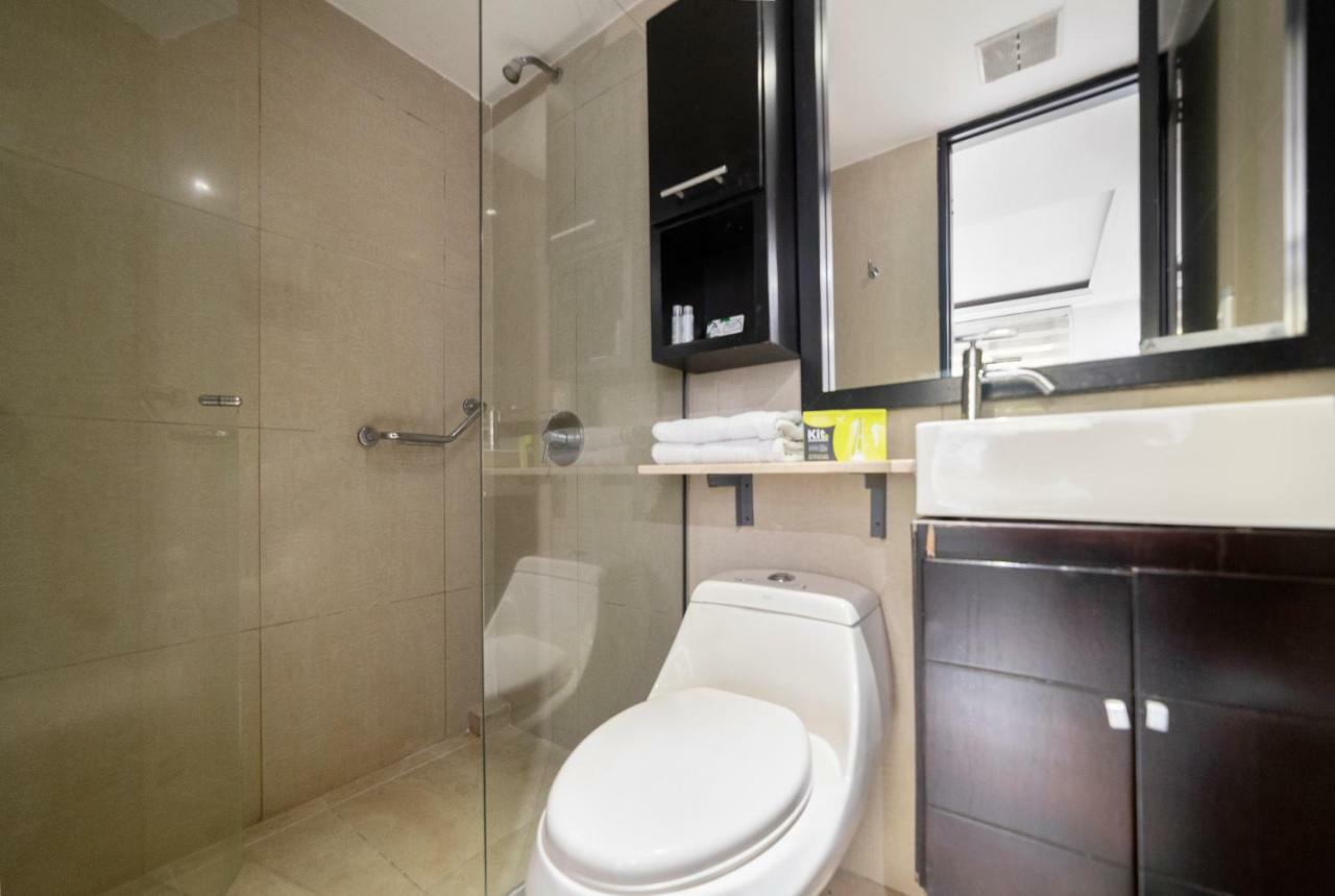 Ayenda 1236 Platinum Plaza Hotel Medellin Exterior photo
