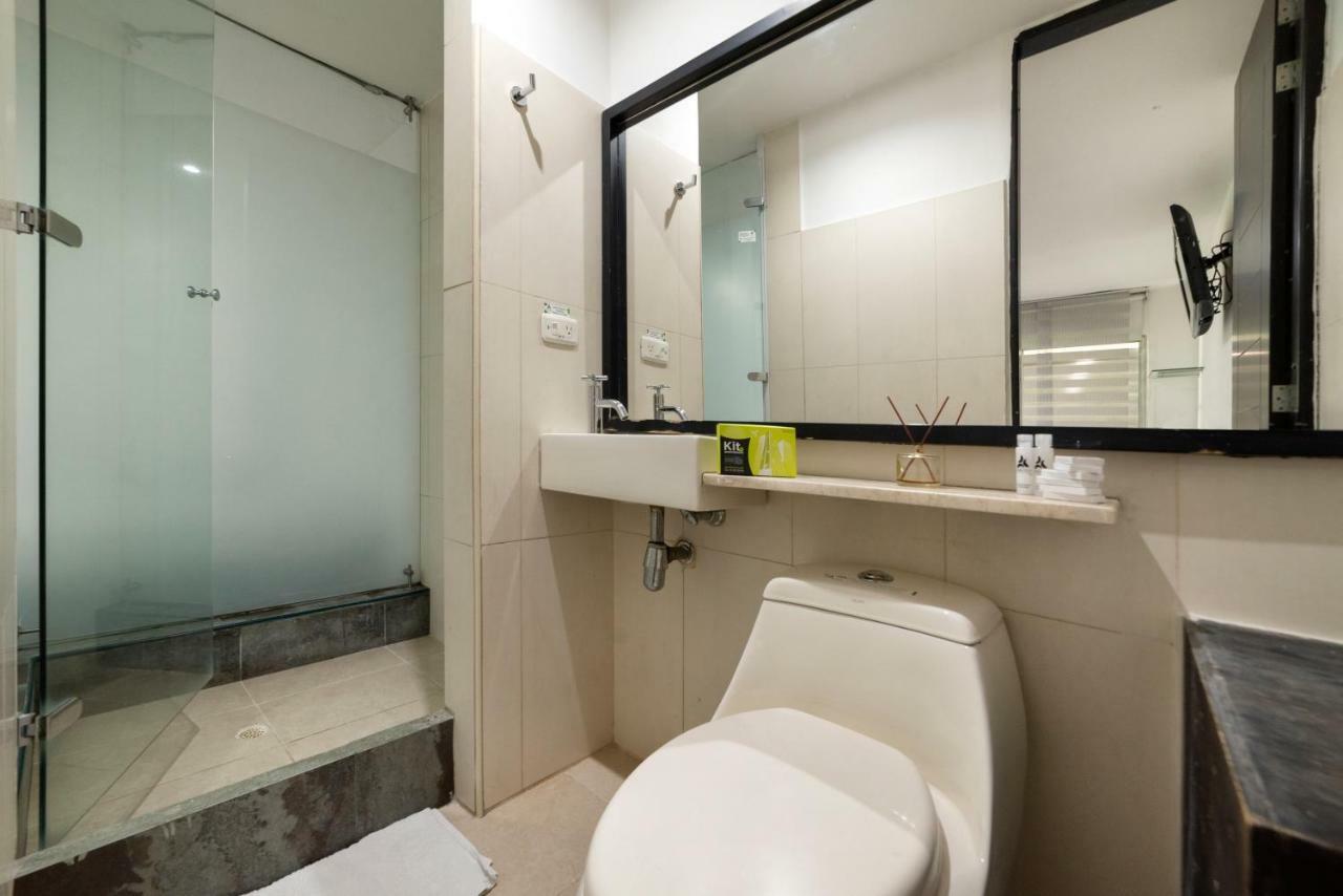 Ayenda 1236 Platinum Plaza Hotel Medellin Exterior photo